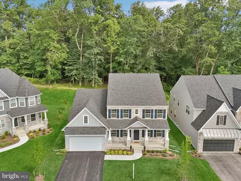 1823 Colt Ln, Frederick, MD 21702
