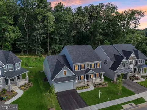 1823 Colt Ln, Frederick, MD 21702
