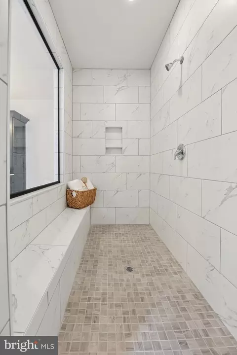 Bath - 1823 Colt Ln, Frederick, MD 21702 photo 1 of 2