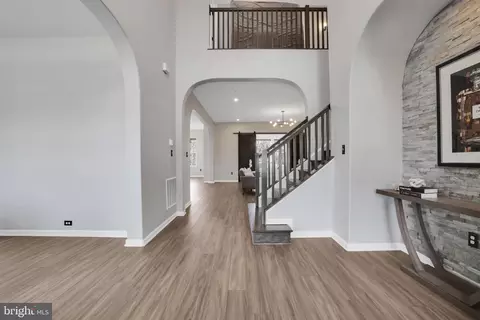 Entry Way - 5719 Hawk Ridge Rd, Frederick, MD 21704 photo 12 of 25