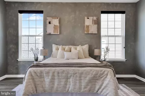Bedroom - 5719 Hawk Ridge Rd, Frederick, MD 21704 photo 6 of 11