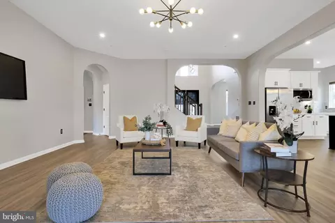 Living - 5719 Hawk Ridge Rd, Frederick, MD 21704 photo 1 of 3