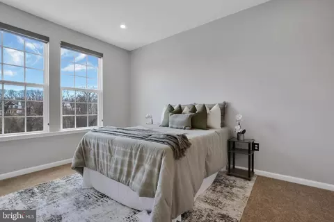 Bedroom - 5719 Hawk Ridge Rd, Frederick, MD 21704 photo 8 of 11