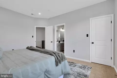 Bedroom - 5719 Hawk Ridge Rd, Frederick, MD 21704 photo 11 of 11