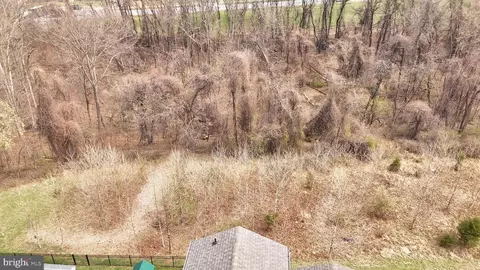 View/Area - 5719 Hawk Ridge Rd, Frederick, MD 21704 photo 8 of 10