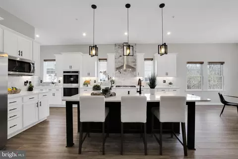 Kitchen - 5719 Hawk Ridge Rd, Frederick, MD 21704 photo 2 of 8