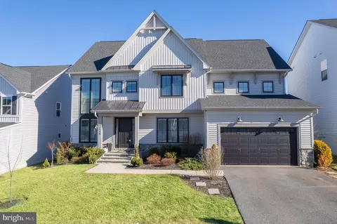 11066 Emerald Crown Dr, Monrovia, MD 21770