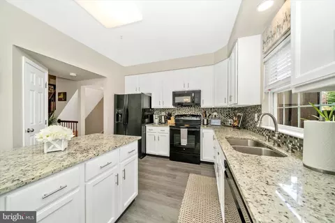 Kitchen - 9521 Bellhaven Ct, Frederick, MD 21701 photo 6 of 6