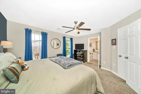 Bedroom - 9521 Bellhaven Ct, Frederick, MD 21701 photo 3 of 14