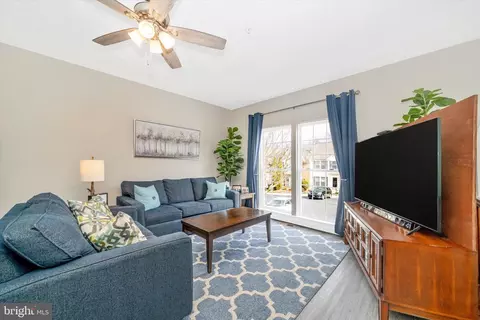 Living - 9521 Bellhaven Ct, Frederick, MD 21701 photo 1 of 1