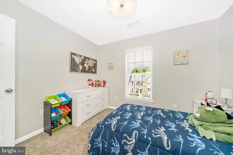 Bedroom - 9521 Bellhaven Ct, Frederick, MD 21701 photo 8 of 14