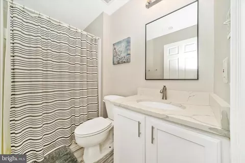 Bath - 9521 Bellhaven Ct, Frederick, MD 21701 photo 4 of 4
