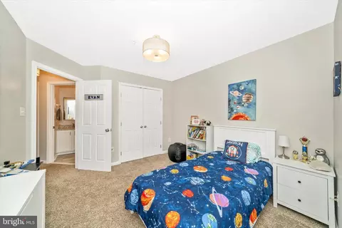 Bedroom - 9521 Bellhaven Ct, Frederick, MD 21701 photo 11 of 14