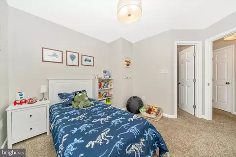 Bedroom - 9521 Bellhaven Ct, Frederick, MD 21701 photo 6 of 14