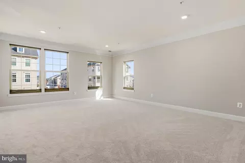 Living - 6467 Alan Linton Blvd E, Frederick, MD 21703 photo 3 of 6