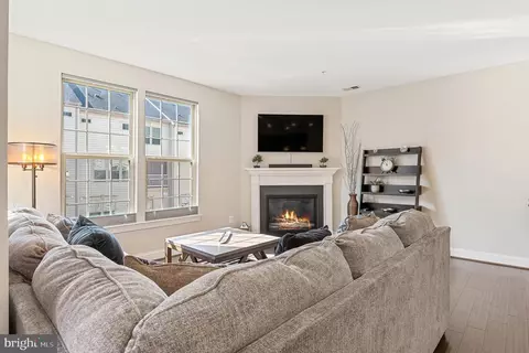 Living - 6467 Alan Linton Blvd E, Frederick, MD 21703 photo 6 of 6
