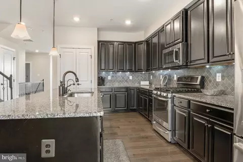 Entry Way - 6467 Alan Linton Blvd E, Frederick, MD 21703 photo 8 of 16