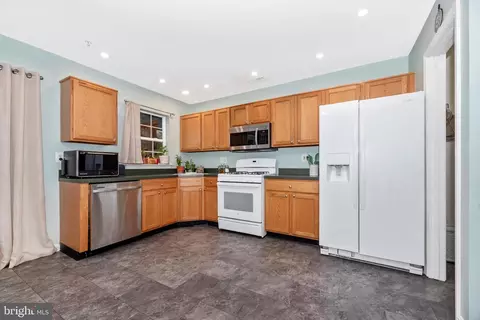Kitchen - 617 Hollowstone Rd, Frederick, MD 21703 photo 1 of 3