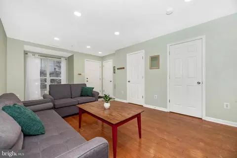 Living - 617 Hollowstone Rd, Frederick, MD 21703 photo 1 of 4