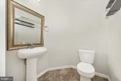Entry Way - 1310 Pedigree St, Frederick, MD 21702 photo 11 of 14