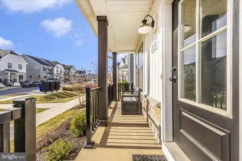 Exterior - 1310 Pedigree St, Frederick, MD 21702 photo 8 of 16