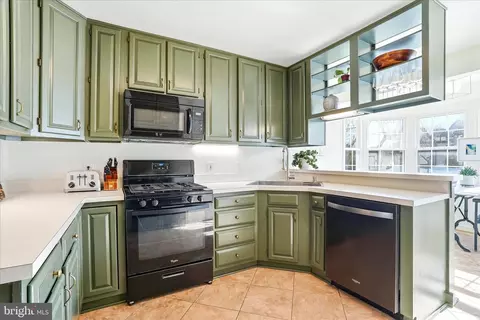 Kitchen - 2379 Bear Den Rd, Frederick, MD 21701 photo 2 of 5