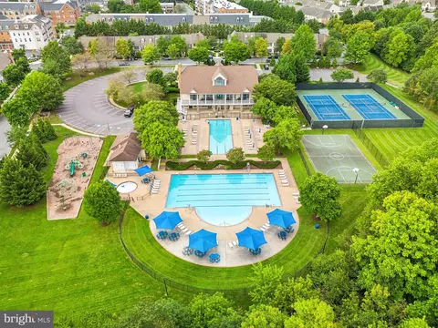 Exterior - 2379 Bear Den Rd, Frederick, MD 21701 photo 4 of 4