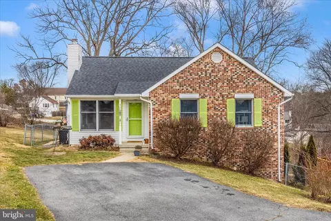 23 E F St, Brunswick, MD 21716