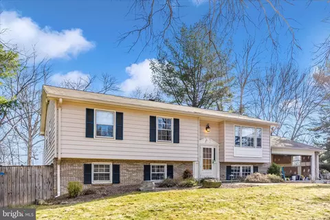 8602 Burnt Hickory Cir, Frederick, MD 21704