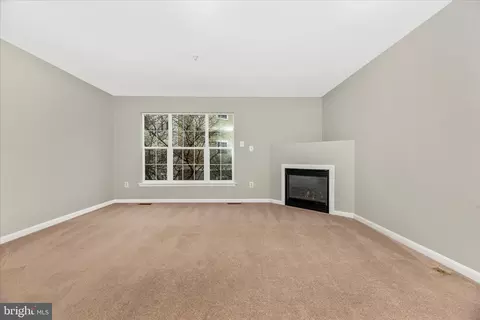 Living - 607 Hollowstone Rd, Frederick, MD 21703 photo 9 of 12