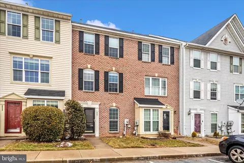 Exterior - 607 Hollowstone Rd, Frederick, MD 21703 photo 12 of 14