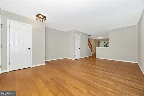 Living - 607 Hollowstone Rd, Frederick, MD 21703 photo 5 of 12