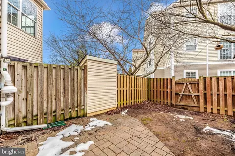Exterior - 607 Hollowstone Rd, Frederick, MD 21703 photo 7 of 14