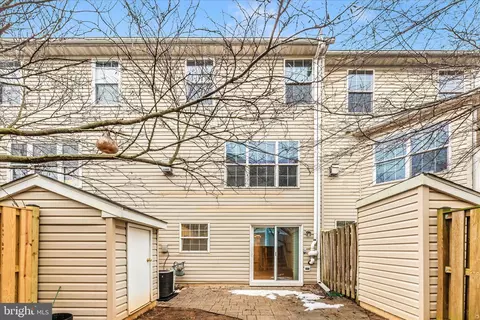 Exterior - 607 Hollowstone Rd, Frederick, MD 21703 photo 2 of 14