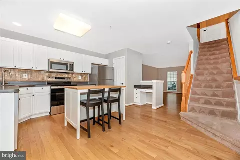 Kitchen - 607 Hollowstone Rd, Frederick, MD 21703 photo 3 of 9