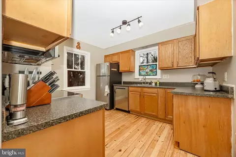Kitchen - 633 Lee Pl, Frederick, MD 21702 photo 2 of 4