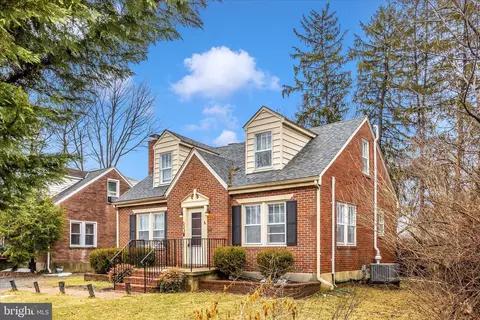 Exterior - 633 Lee Pl, Frederick, MD 21702 photo 7 of 13