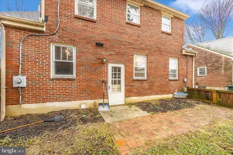 Exterior - 633 Lee Pl, Frederick, MD 21702 photo 12 of 13