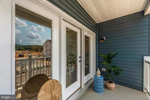 Exterior - 722 B Iron Forge Rd, Frederick, MD 21702 photo 4 of 4