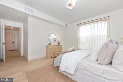 Bedroom - 722 B Iron Forge Rd, Frederick, MD 21702 photo 3 of 10