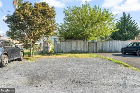 Exterior - 229 E 5th St, Frederick, MD 21701 photo 14 of 15