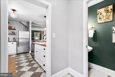 Entry Way - 229 E 5th St, Frederick, MD 21701 photo 1 of 3