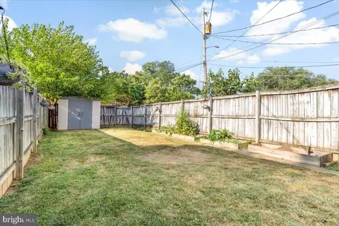 Exterior - 229 E 5th St, Frederick, MD 21701 photo 11 of 15