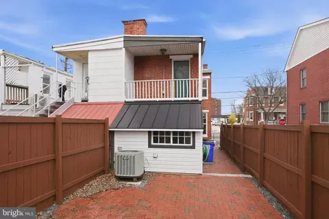 Exterior - 8 W 7th St, Frederick, MD 21701 photo 13 of 15