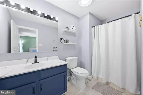 Bath - 2411 Dunmore Ct, Frederick, MD 21702 photo 1 of 2