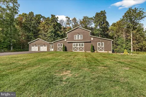 Exterior - 13974 Brown Rd, Smithsburg, MD 21783 photo 15 of 17
