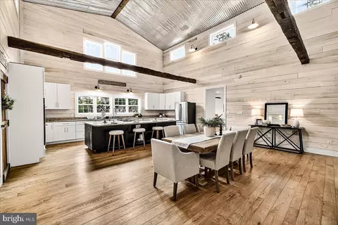 Dining - 13974 Brown Rd, Smithsburg, MD 21783 photo 2 of 2