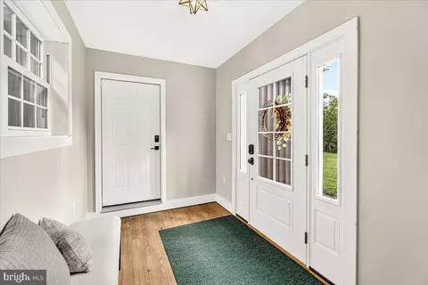 Entry Way - 13974 Brown Rd, Smithsburg, MD 21783 photo 1 of 5