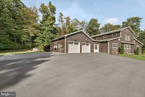 Exterior - 13974 Brown Rd, Smithsburg, MD 21783 photo 14 of 17