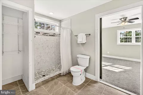 Bath - 13974 Brown Rd, Smithsburg, MD 21783 photo 5 of 5